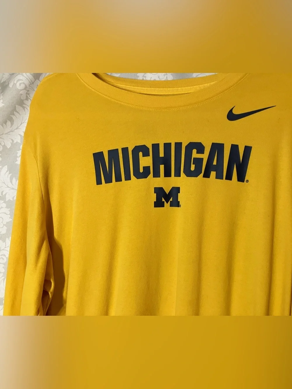 Nike Michigan (M)  Long Sleeve Top XL